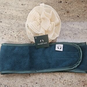 The Body Shop Teal Towel